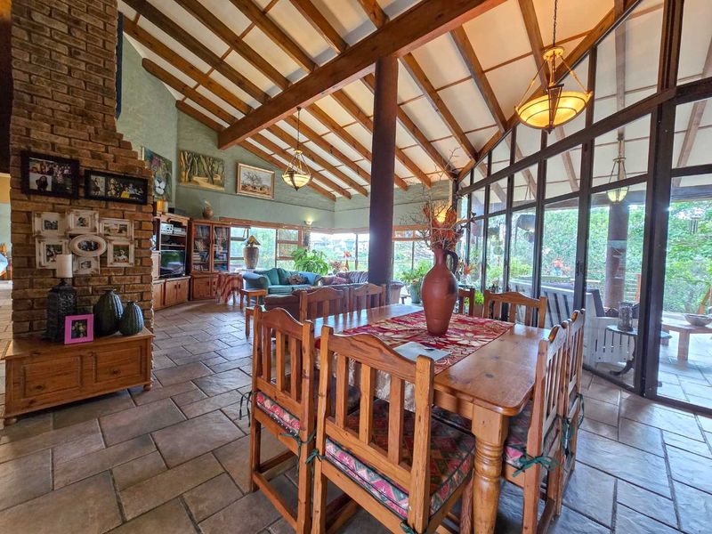 Beautiful open plan family home for sale in Stilbaai-Wes. - Photo 6