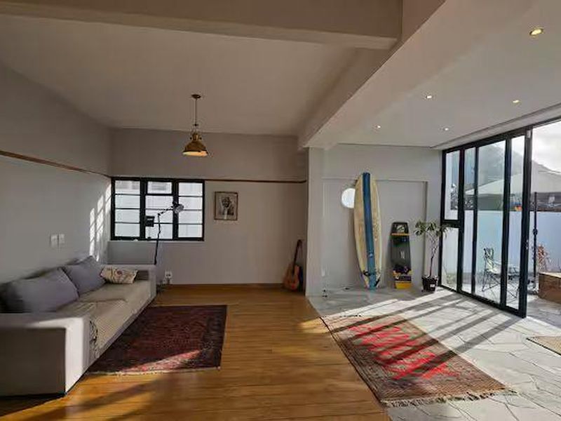 Enjoy Beachside Living in This Spacious 3-Bed Rental - Photo 6