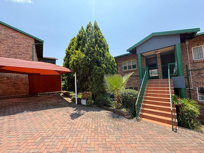 Property #2464351, Apartment Rental Monthly in Rangeview