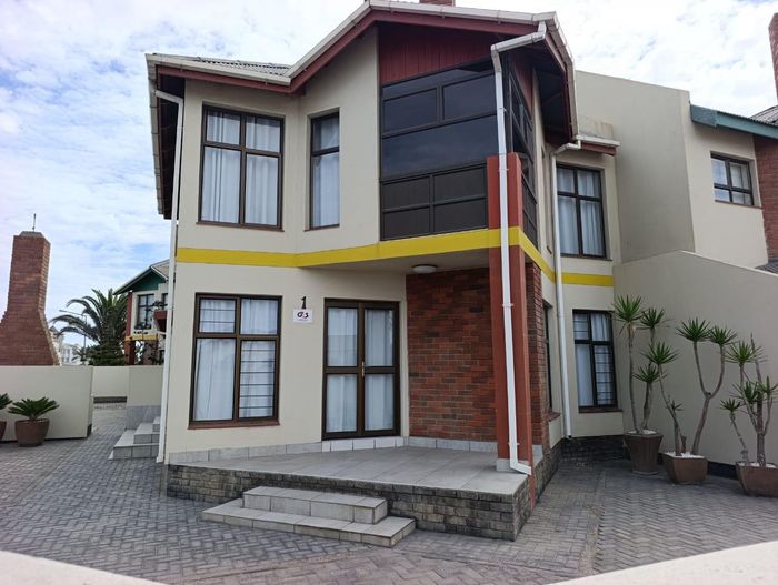 Property #2484474, Townhouse For Sale in Swakopmund Central