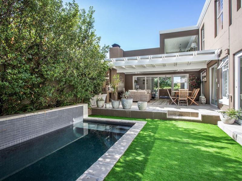 This is the WOW factor! - Photo 7