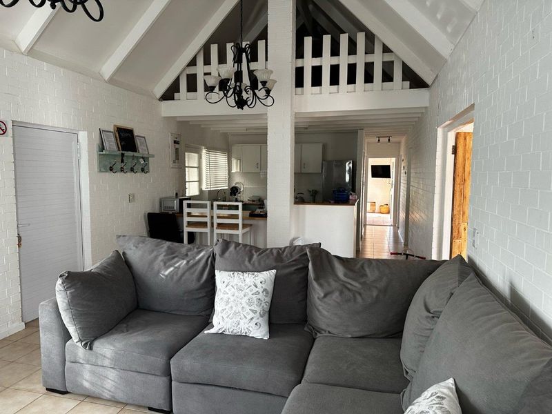 Exellent Fully Furnished Rental - Photo 2