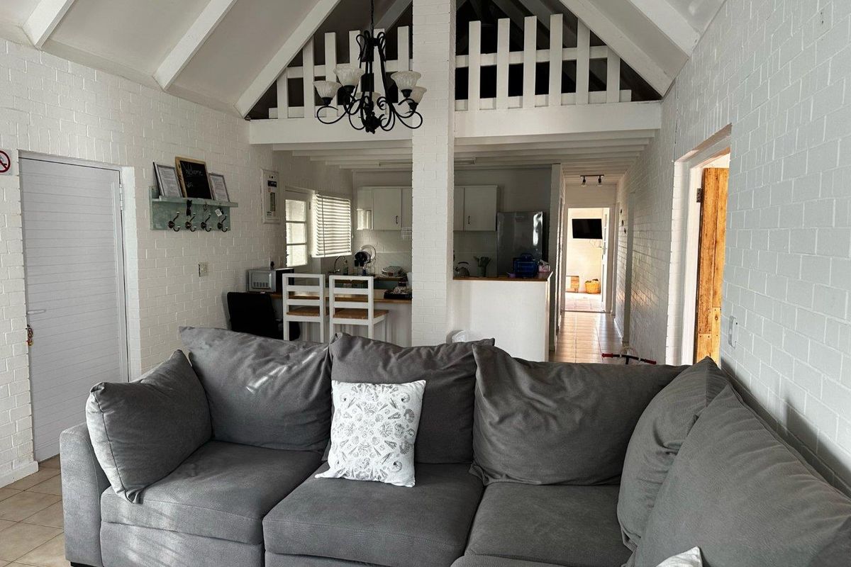 Exellent Fully Furnished Rental - Photo 2