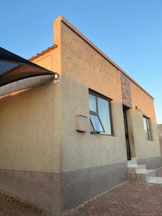 Property #2298908, House Pending Sale in Katutura