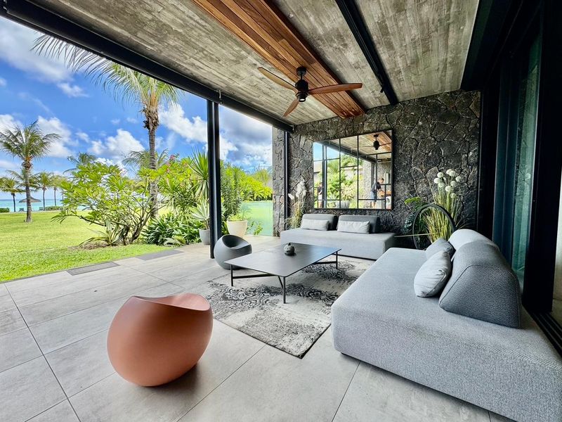 Unparalleled Refinement - Photo 2