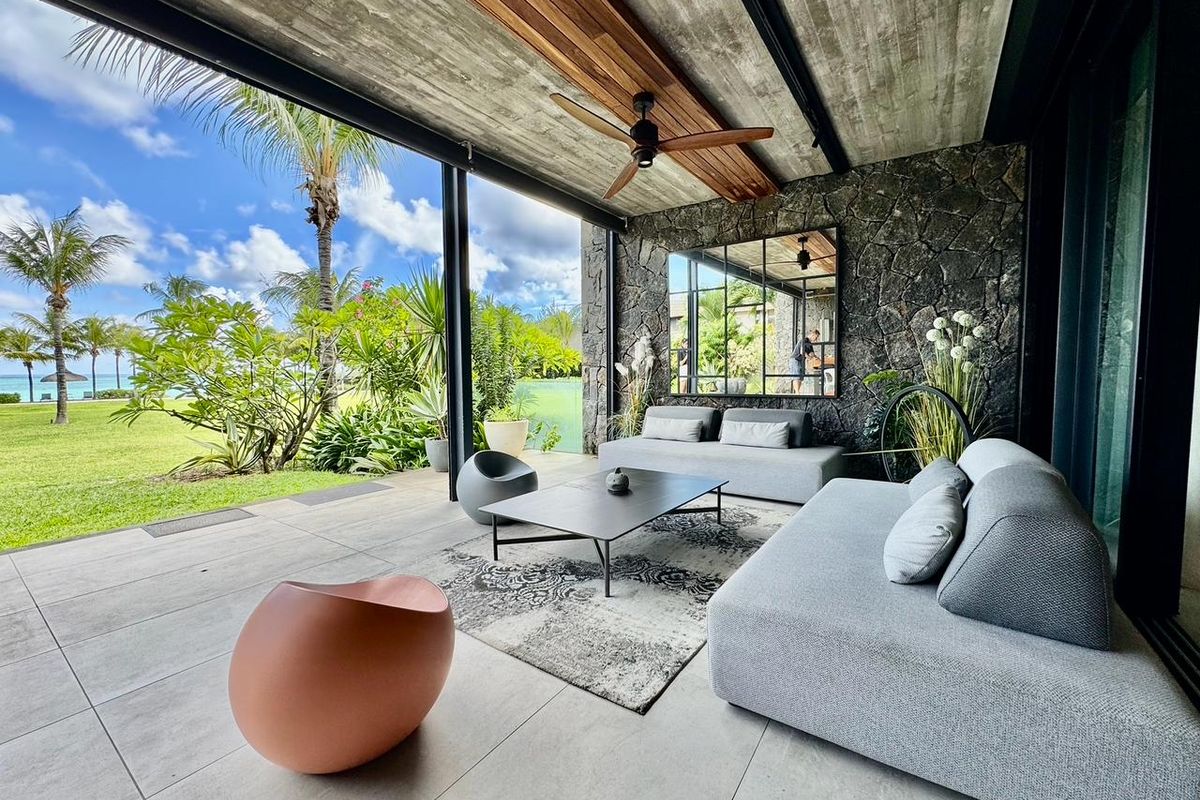 Unparalleled Refinement - Photo 2