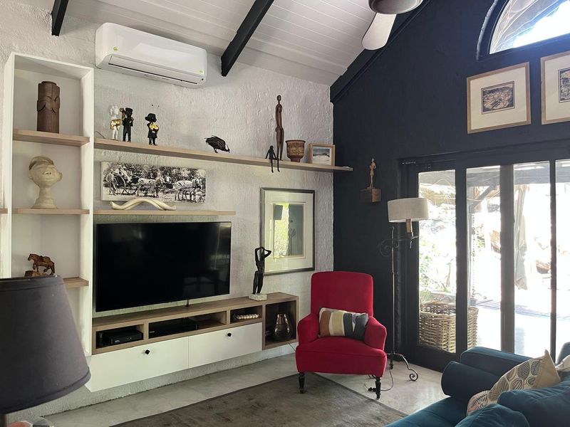 Absolute privacy in the spectacular Leopard Rock Nature Reserve. - Photo 8