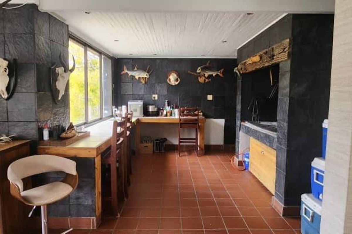 In a quiet street, with views on the mountains - Photo 3