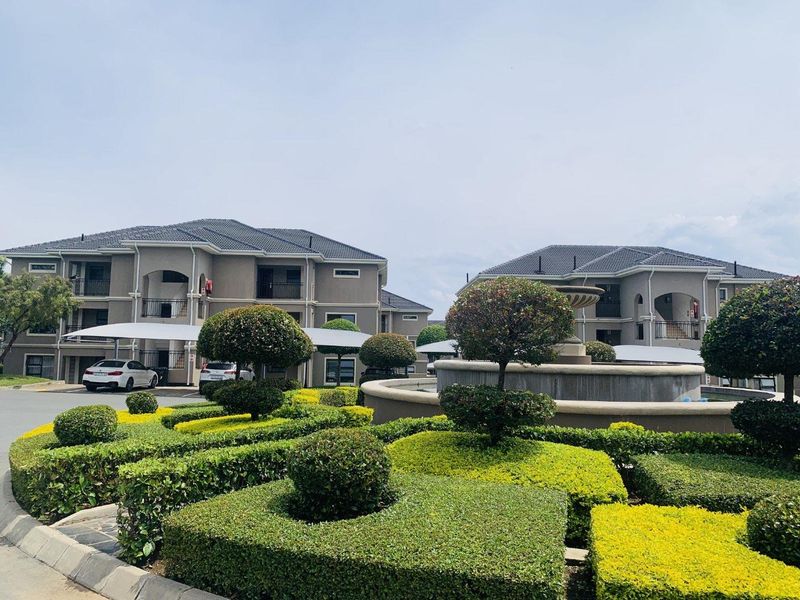 Modern 1-Bed Apartment in Palm View Estate - Photo 3