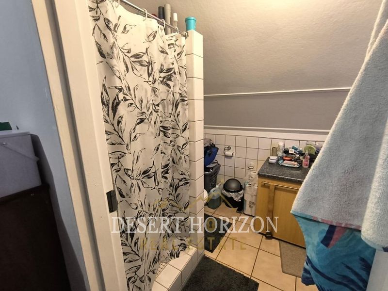 Otjiwarongo | Spacious Family Home with Excellent Security & Extras - Photo 5