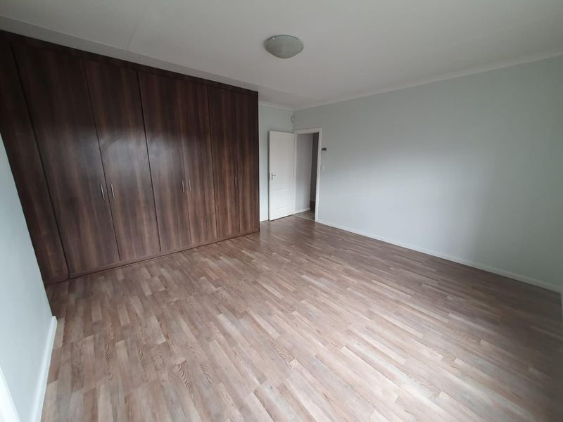 Perfect starter Home! - Photo 8