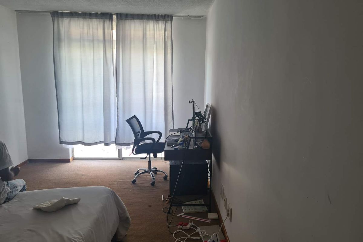 Hillcrest Boulevard, Bachelor to rent - Photo 2