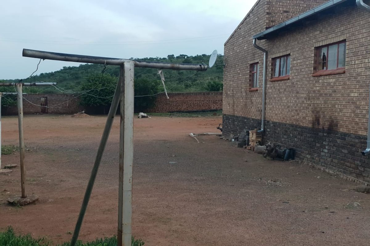 3 Bedroom House for Sale in Soshanguve DD - Photo 5