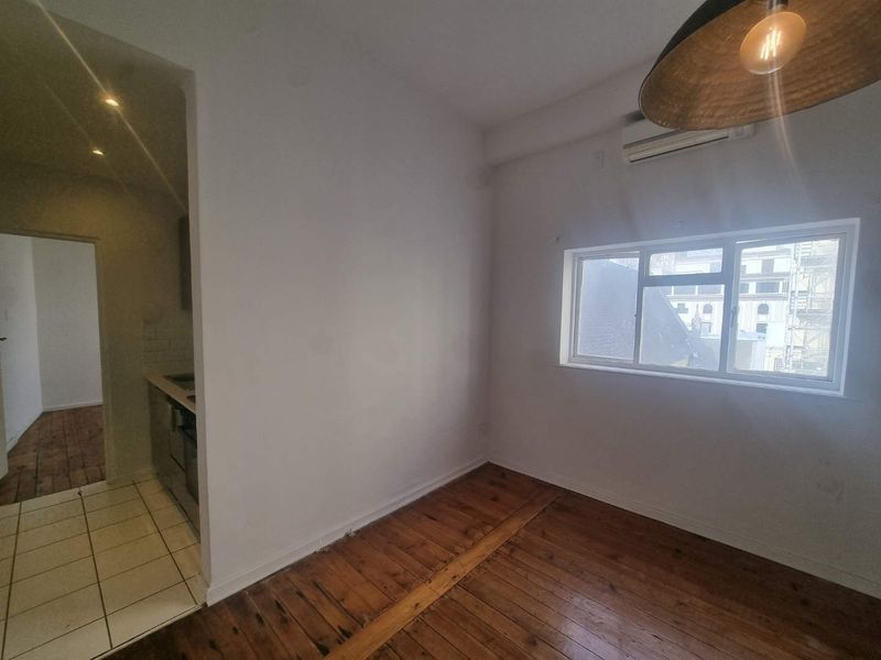 Airbnb Investment Apartment | The Tudor | Greenmarket Square | Cape Town CBD - Photo 9