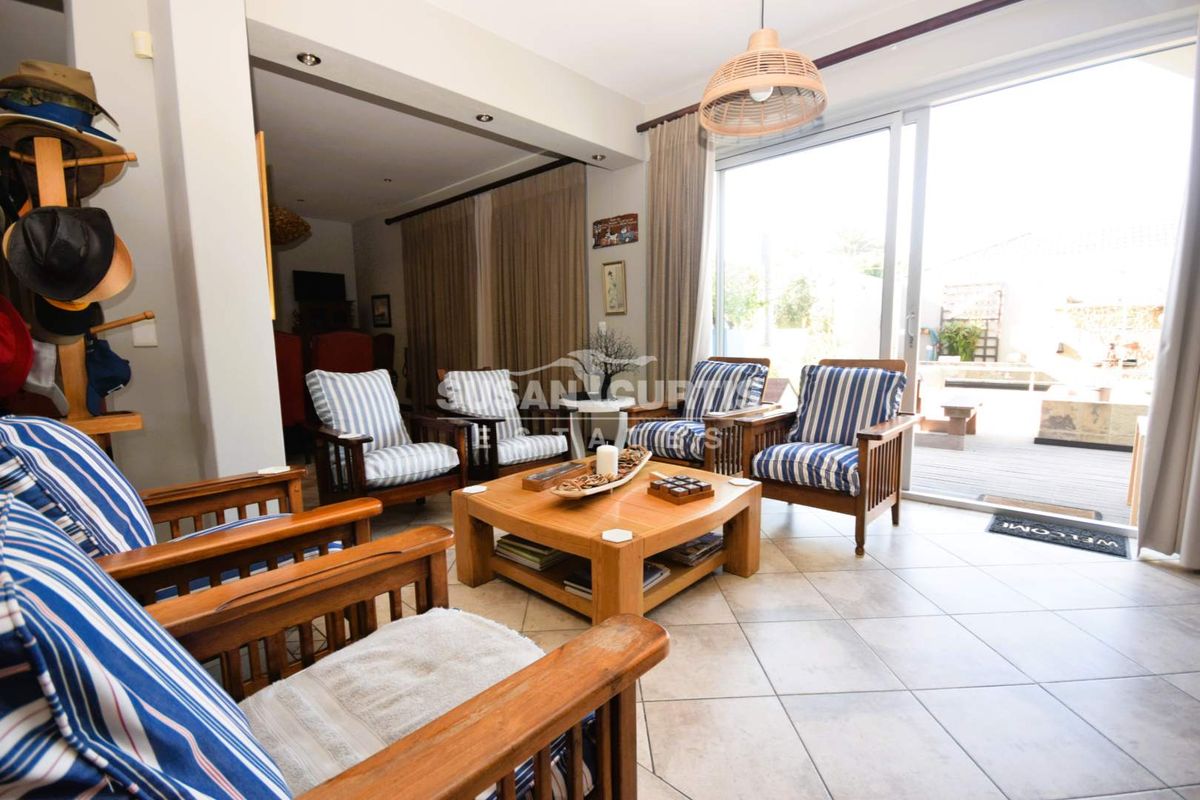 Coastal living taken to the next level with sea views galore! - Photo 5