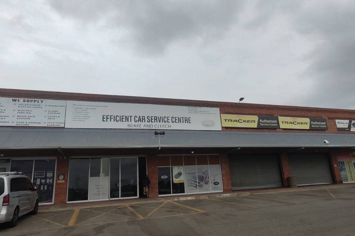 Rev Up Your Business in Vibrant Halfway House! - Photo 2