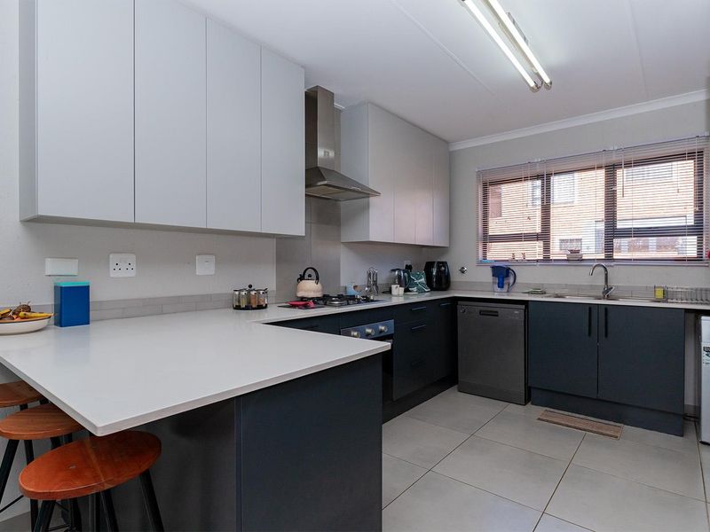 Low Maintenance Cluster. - Photo 4