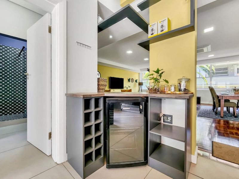 Super spacious furnished 3 bed apartment with 3 parkings - Photo 10