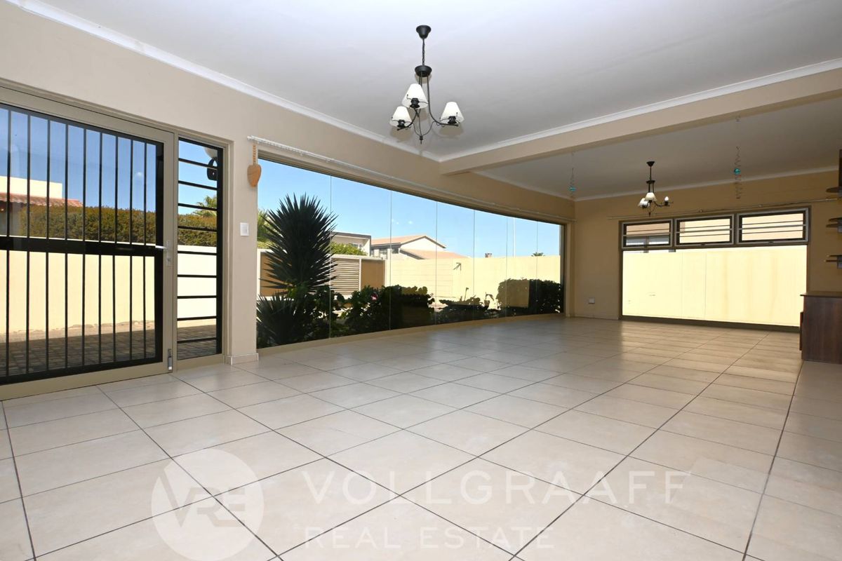 Spacious 3-Bedroom Family Home for Rent – Available immediately - Photo 2
