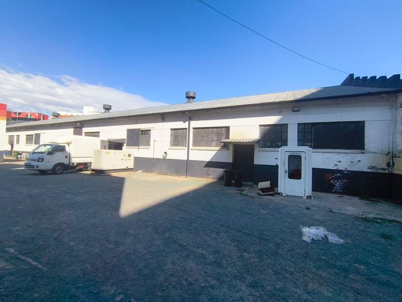 900m2 Factory or Warehouse To Let in New Doornfontein - Photo 8