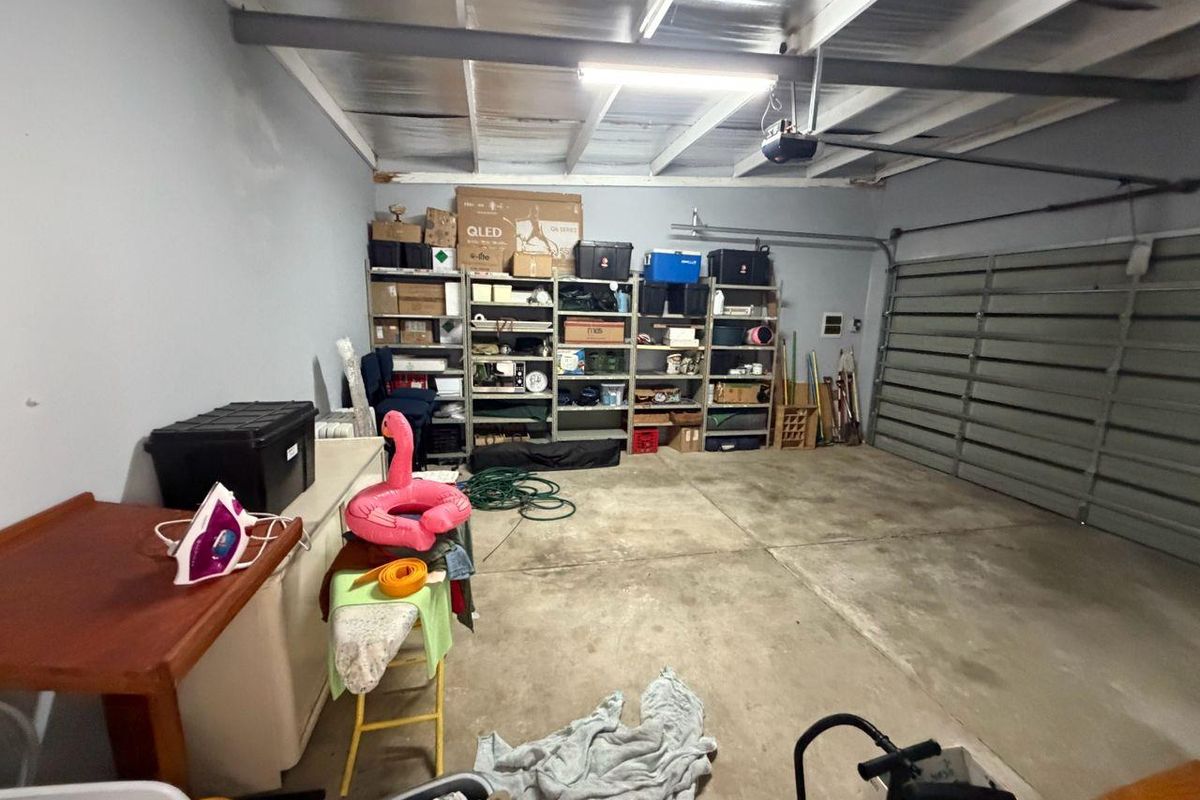 Charming 4-Bedroom Home: Style Meets Comfort - Photo 4