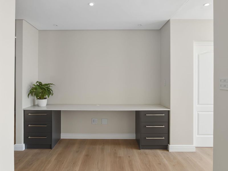 Brand new Home to make your own - Photo 5