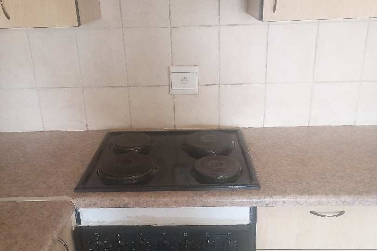 1 bedroom Townhouse in NORKEM PARK EXT 2 - Photo 2