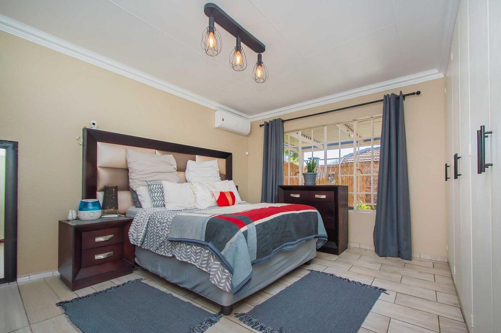 Overview of main bedroom with aircon