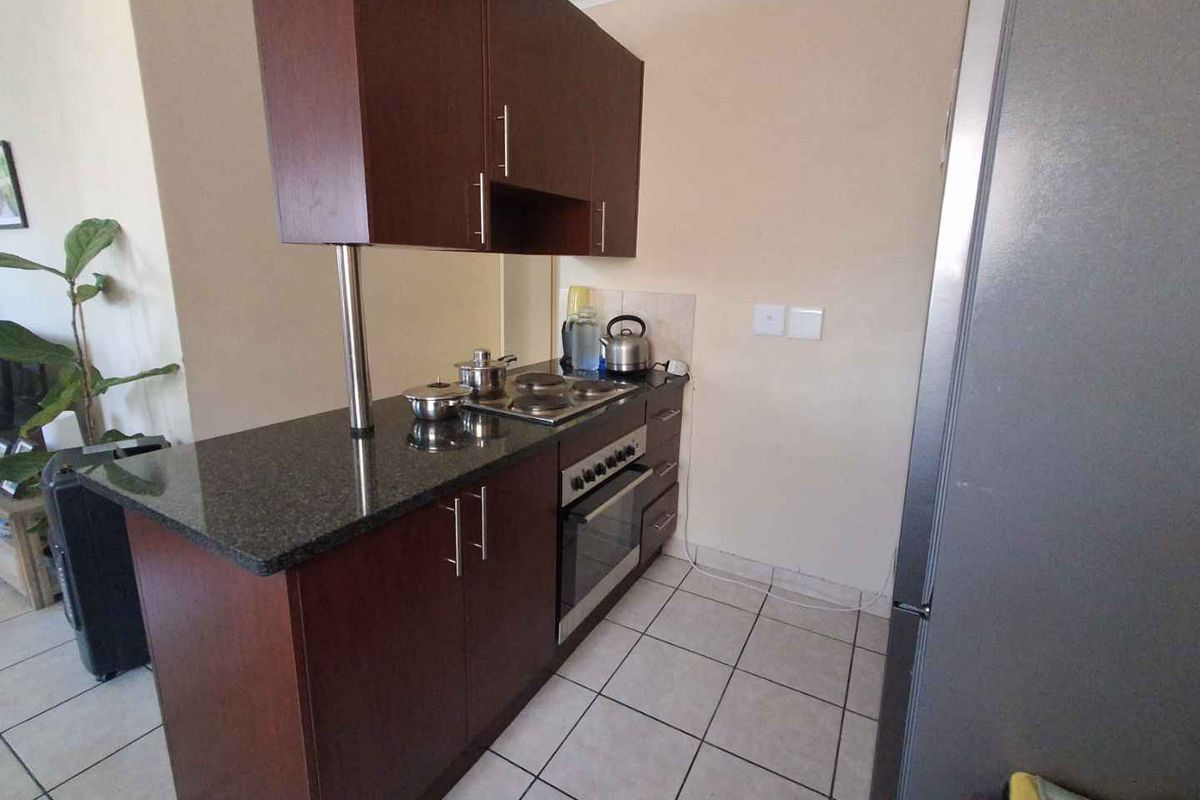 Convenient Location Meets Comfort in This 3-Bedroom Gem - Photo 5