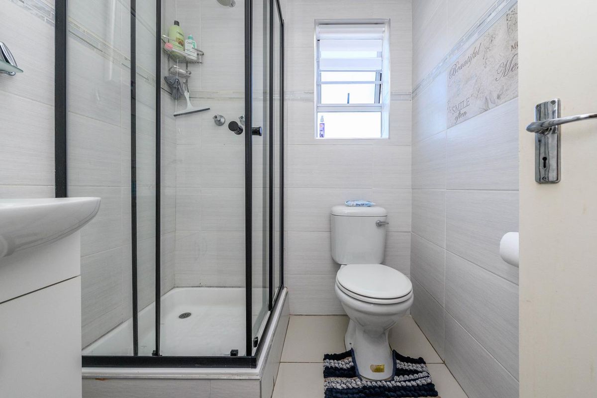 Humewood Loft for Sale - R620 000 - Photo 4