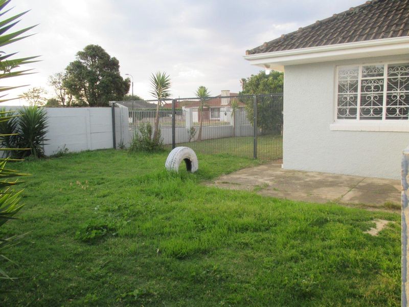 3 Bedroom House with flatlet in Kabega Park - Photo 3