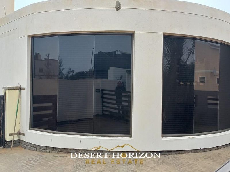 Walvisbay, Meersig | Beautiful Family Home For Sale - Photo 2