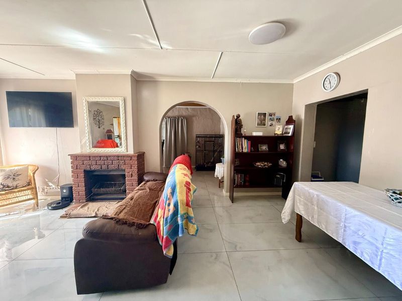 4 Bedroom house for sale in Pailpietersburg - Photo 7