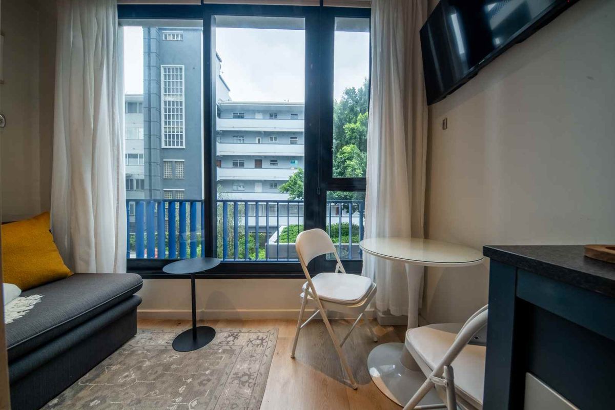 Modern Furnished Micro-Bachelor Apartment with Ocean Views at Three43 on B, Sea Point - Photo 5
