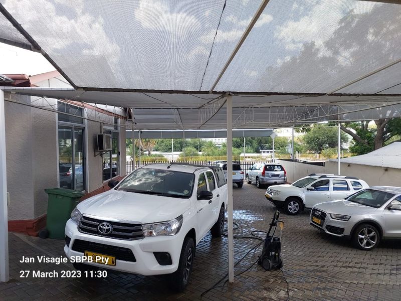 FOR SALE - Retail with plenty of parking space next to Hosea Kutako Drive - Photo 4