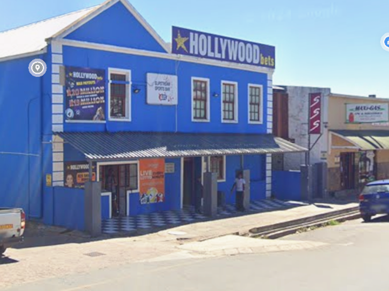 Ground floor Commercial property to let in Grahamstown - Photo 6
