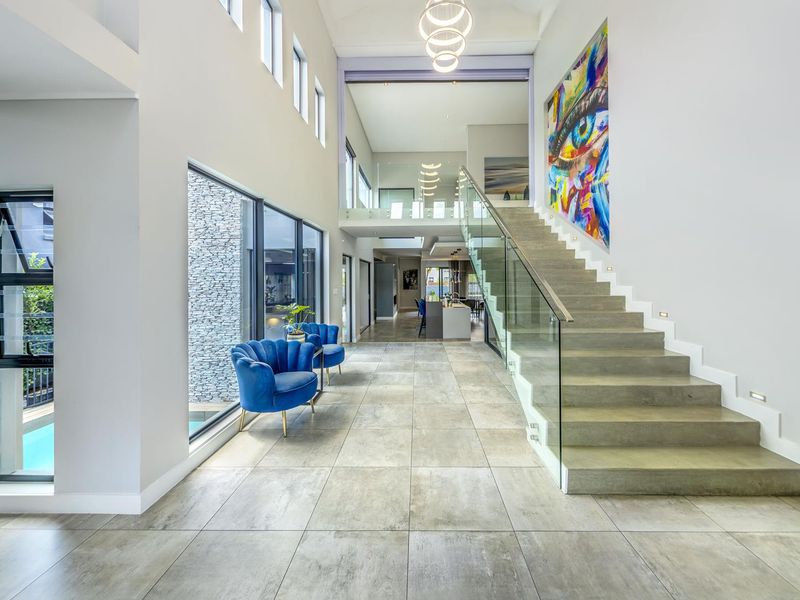 Exquisite Five Bedroom Family Home For Sale in Waterfall Country Village - Photo 4