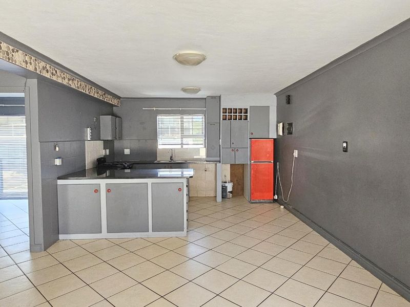 Lock-up-and-go apartment 2km to the beach! - Photo 4