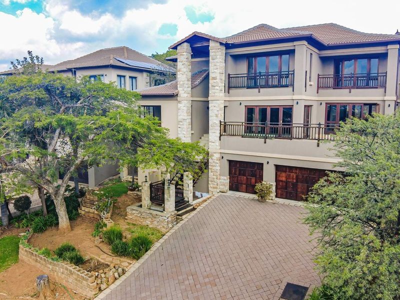 Expansive Luxury Living with Breathtaking Elevated Views - Photo 1