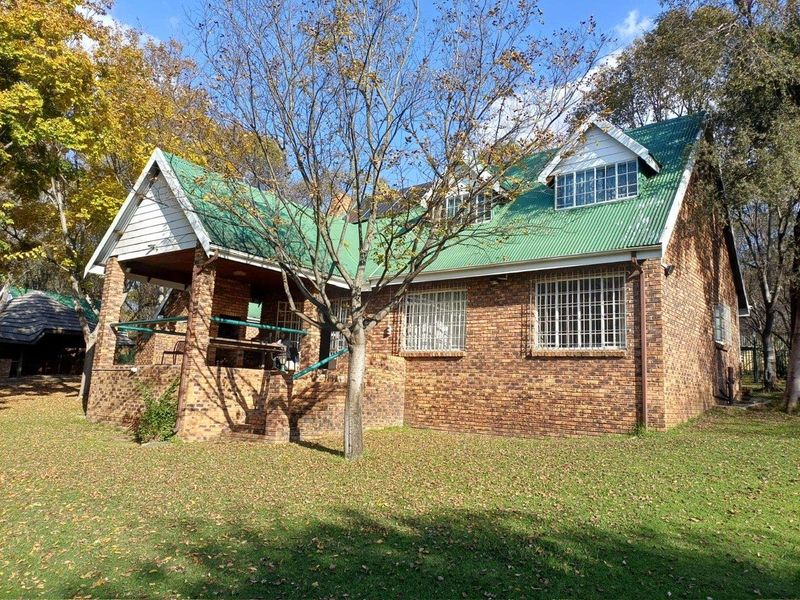 Exceptional 2.1 Hectare Waterfront Estate on the Vaal River. - Photo 6