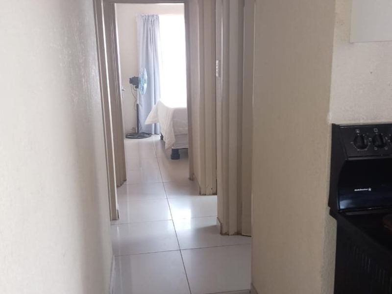 3 bedrooms house for sale in Soshanguve VV - Photo 7