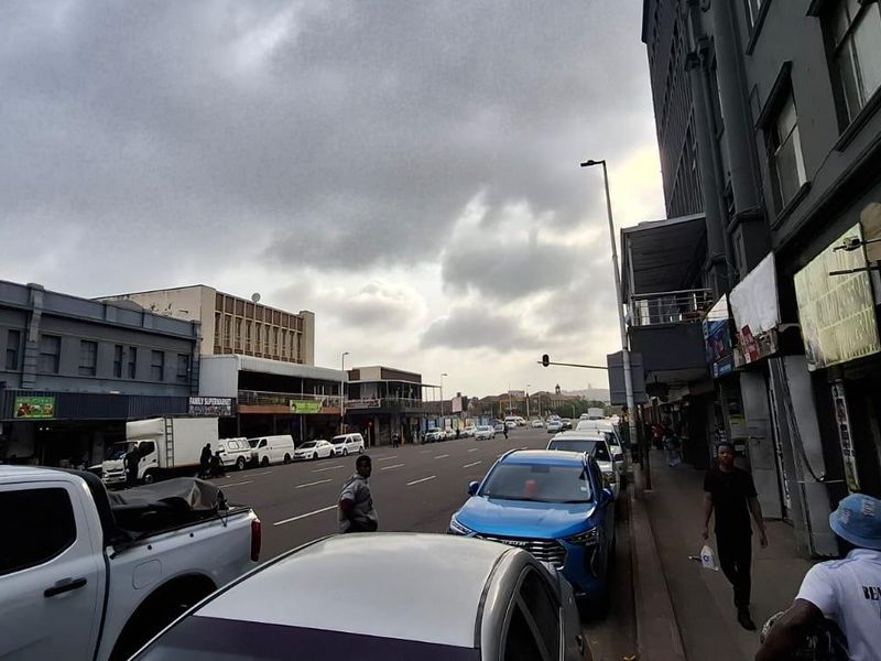 **Unlock Your Business Potential in a Prime Retail Space** - Photo 4