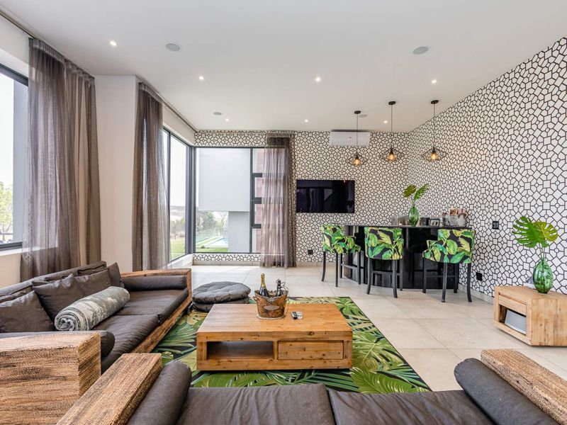 Million dollar views! - Photo 5