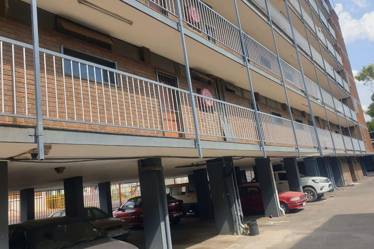 WHAT A GEM !! - Photo 4