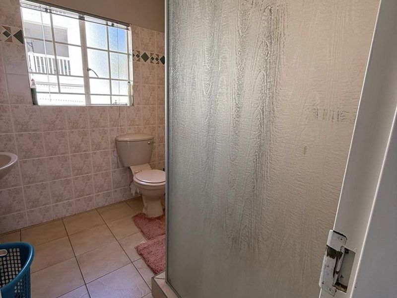 Kleine Kuppe- For Sale- N$2 600 000 - Photo 9