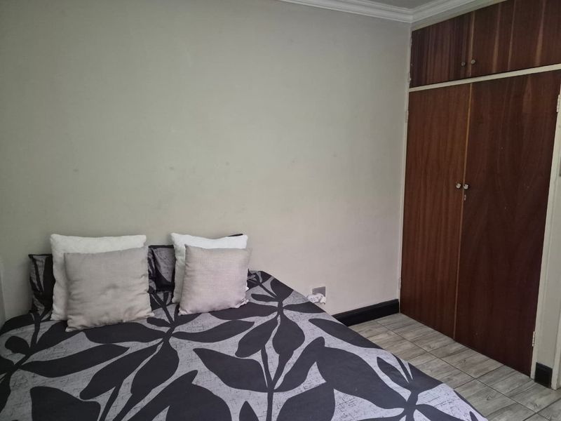 3-Bedroom Haven with a Private Garden Available 1 July 2026 - Photo 9