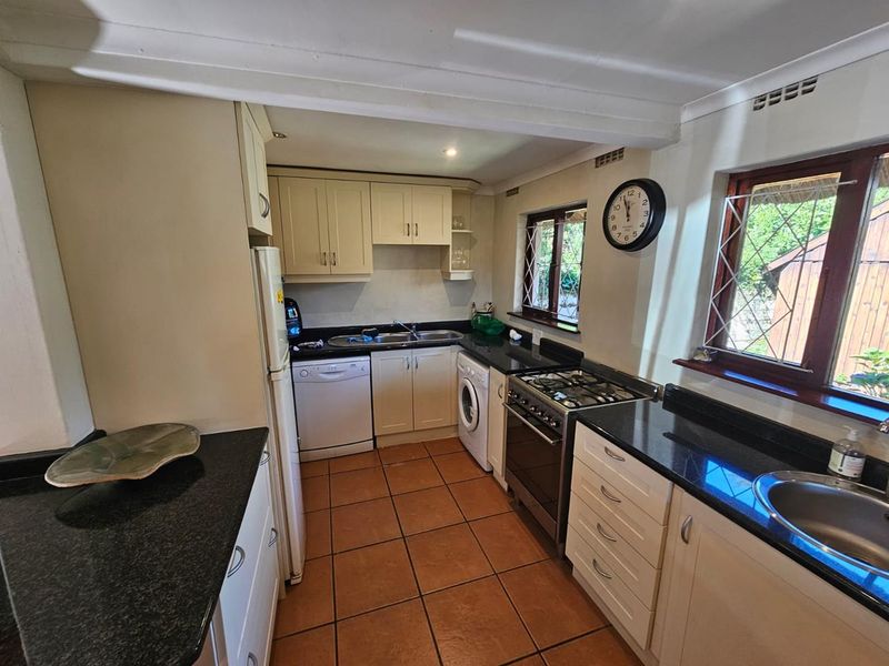 Your Private Sanctuary: A Escape at Mbona Nature Reserve, Karkloof(50% share) - Photo 6