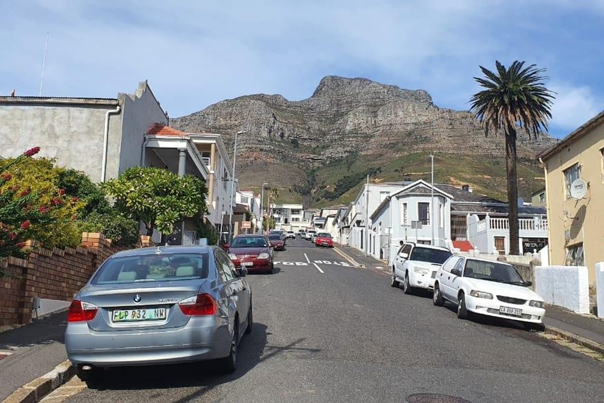 Amazing Views - 6 Bedroom House needs TLC For Sale POA - Photo 2