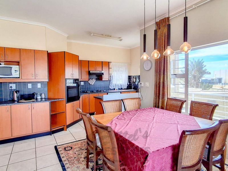 Townhouse For Sale in Vogelstrand, Swakopmund - Photo 8