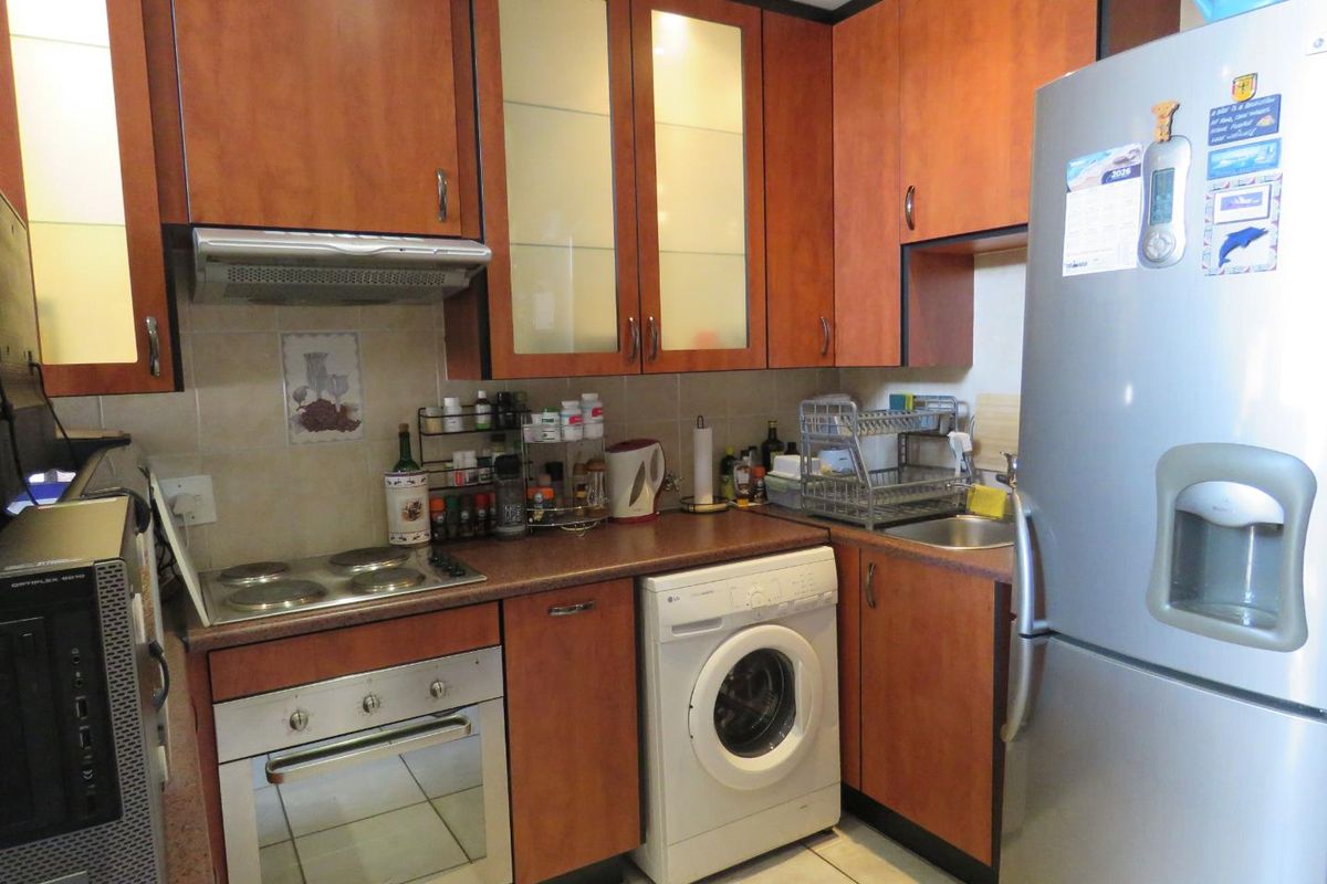 Loft Living with Comfort in Sought-After New Redruth - Photo 2